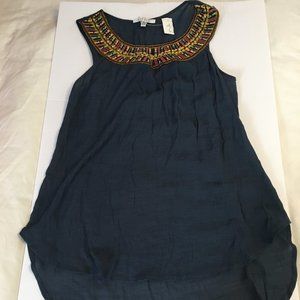 SPENCE EMBOIDERED NECKLINE TOP-NEW WITH TAGS